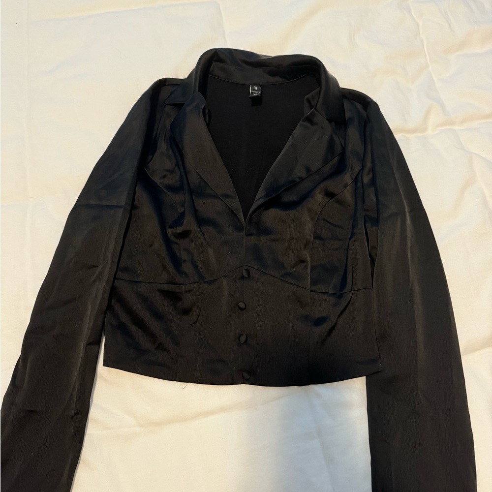 Black long sleeve shirt